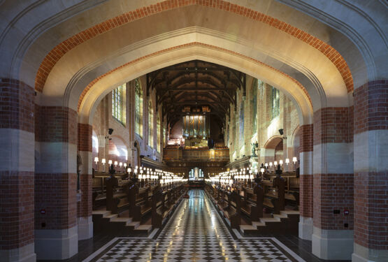 6 RADLEY COLLEGE VIEW TOWARDS THE NAVE IMAGE NICHOLAS KANE rad21 0035 2